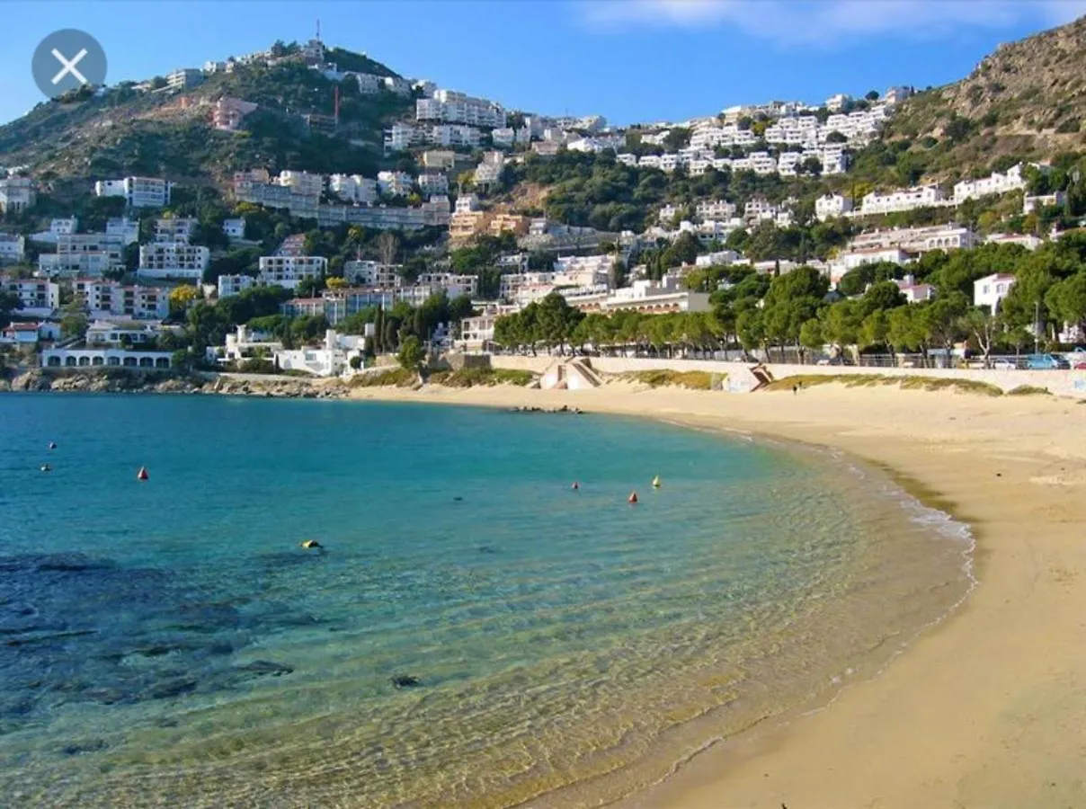 Apartamento Para Familias A 50 Metros De La Playa Roses 0*,  Spanyolország